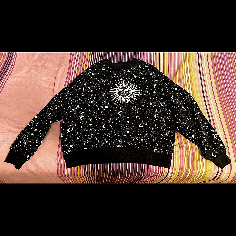 SUN AND STARS SWEATSHIRT - Black and White - PacSun